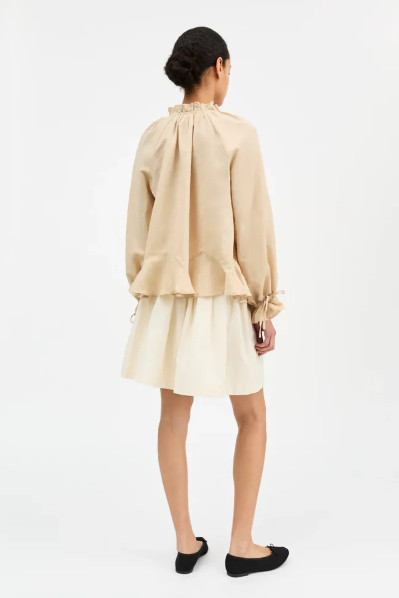 Benedette blouse - soft sand - Skall Studio
