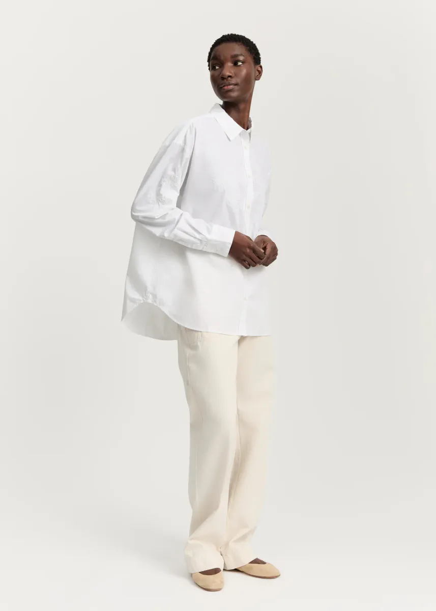 Shirt embroidery - white - Aiayu