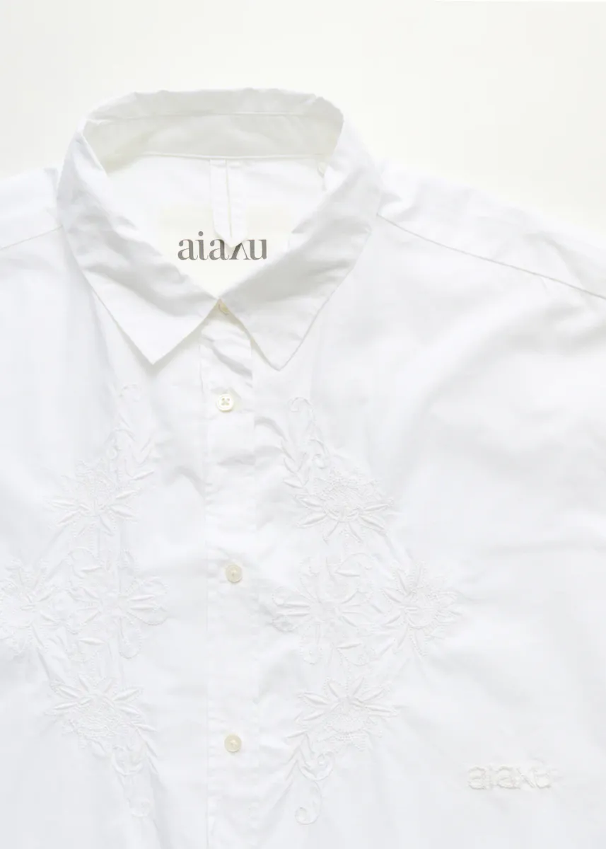Shirt embroidery - white - Aiayu